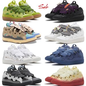 2024 Nya designerklänningskor Lavineser Skor Kvinnor Paris Plattform Läder Curb Sneakers Luxury präglade Mother Child Nappa Calfskin Mesh Trainer