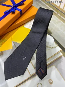 Marka Erkekler Tie100% İpek Tasarımcı Tie Jakar Tasarımcı Erkek Moda Kravat Mektubu Basılı Luxurys Business Neck Tie Başarılı Bireyler