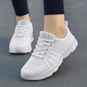 Sapatos casuais verão branco malha respirável antiderrapante tênis esportivos feminino ao ar livre 2024 moda confortável rendas caminhada