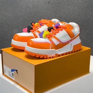 2024 Nya designer casual skor män tränare maxi sneaker multicolor bläckstråle tjock sula förhöjd träning sko denim mönster gummi duk läder c22