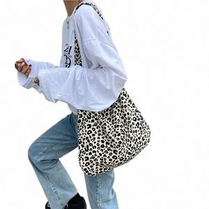 Bolsa japonesa e coreana moderna com estampa de leopardo pequena, bolsa de lona de ombro único para estudantes femininos L01m #