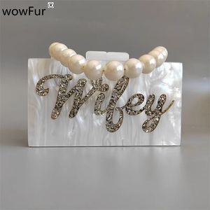 Kvinnor Pearl White Silver Glitter Letter Namn Wifey Akryl Kväll Koppling Bag damkedjan Party Axes and Handbag 240321