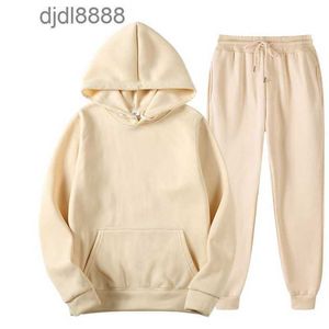 2023 New Trapstar Letter-printed Mens and Womens Casual Sports Suit Hooded Fashion Fleece Sweater Set