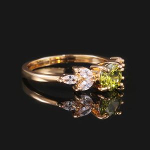 Huitan Korean Fresh Women Finger-rings Olive Green CZ Stone Stylish Female Dance Party Fancy Accessories Statement Jewelry Gift