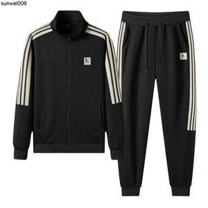 Autumn Mens Sports Suit Hoodie and Pants Set Cardigan dragkedja tvådelar Student tre stycken