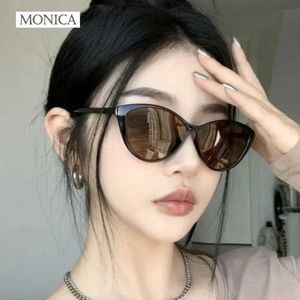 Sunglasses Small frame retro cat eye sunglasses polygonal womens sunshades retro cat eye sunglasses UV resistant travel glasses J240330