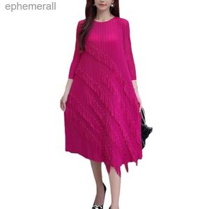 Urban Seksowne sukienki Miyake plisowana sukienka średniej długości Nowa 2023 Autumn Fashion Temperament Szyty z frędzl