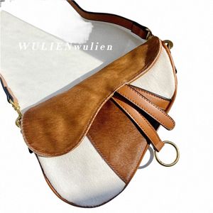 Classic Real Horsehair Saddle Bag 2022 Mulheres Bolsa Um Ombro Diagal Horse Leather Gun Bag Rebite Ampla Alça de Ombro Bolsa M6Fq #