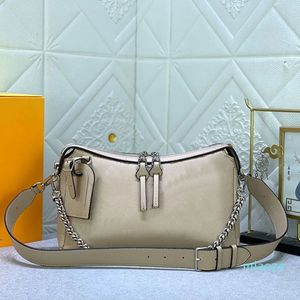 Designer crossbody saco oco para fora ombro mulheres bolsas de couro com zíper saco de viagem corrente alça de ombro de couro perfurado letras bolsa