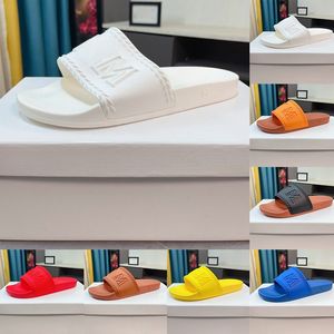 Mens Designer Sandálias Chinelos Homem Chaussure Pantoufle Casquette Sandale Mules Saltos Slides Cloquette Claquette Borracha Flats Sandale Summer Beach Shoes