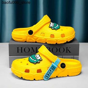 Sandals Cartoon dinosaur childrens slippers boys slippers summer breathable beach water shoes cute childrens sandals boys free delivery Q240330