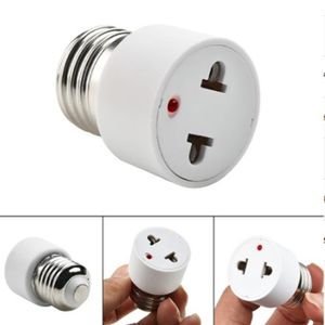 1PCS European America E27 Converter Soquete de lâmpada LED LED LUZ LUZELING E27 PARA A US PULL SOCKET LIGHTER LIGHTER BRANCO