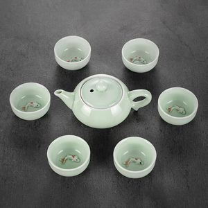 Conjunto de chá kung fu de alta qualidadelongquan celadon conjunto de chá de peixe bule de cerâmica chaleira utensílios de chá 240325