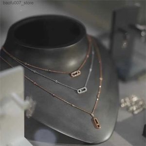 ペンダントネックレス925スターリングシルバーラグジュアリーファッションジルコンレディースペンダントネックレスシリーズMovable Diamond Boutique Jewelry Exquisite Giftq240330