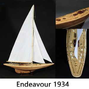 180 Drewniany model statku Endavour Sailing Zestaw DIY ręcznie robione ozdoby dekoracyjne zabawki 240319
