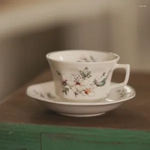 Copos pires arte do vintage osso china conjuntos de café requintado copo de luxo estilo europeu chá e pires conjunto árabe