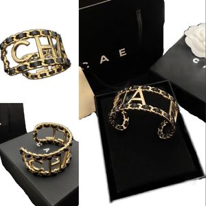 Hollow out designer bracelet plating gold classic vintage style bracelet engagement cuff bangle anniversary wedding party family gifts zh210 E4