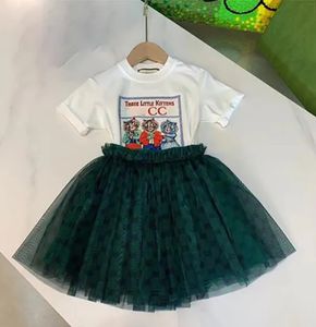 T-shirt per bambini di design di lusso Gonna di velo Moda Vestiti per bambini carini Bambini Set di maniche corte Abbigliamento Abiti Estate Ragazze Abito in cotone 8 Stile