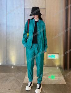 22SS Designers Nylon Jackets Women Suits Dark Mönster Blommafickor Dragklapp Baseball Streetwear Green Grey XSL9635392