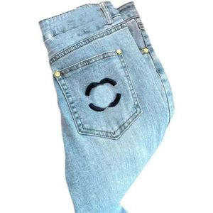 Jeans taglie forti pantaloni firmati da donna Jeans da donna ricamati Pantaloni denim a nove punti Jeans slim fit di lusso pantaloni jeans casual a gamba dritta