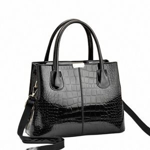 Ladies Pu Skórzane patentowe skórzane ramię w torbie Crossbody Kobiet luksusowy designerski torebka Pruse Fi duża pojemność sklep Tote D1cl#