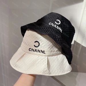 Classical Bucket Hat Luxury Designer Caps Letter Embroidery Hats Women Wide Brim Hat Casquette C Sun Beach Cap Fashion Baseball Beanie