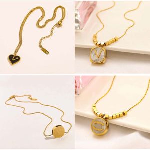 Charm Womes Designe Gold Plated Pendant Necklaces High-end Brand Letter Stainless Steel Links Chains Necklace Inlaid Crystal Geometry Heart Pendants Jewelry2024