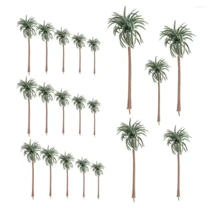 Dekorativa blommor 20 st mini palm trädträdgård dekor grönt landskap miniatyr sand bordsmodell plastträd