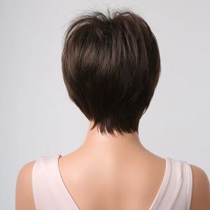Kort pixie klippt syntetiska peruker naturligt brunt hår peruk med lugg för kvinnor afro dagliga cosplay värmebeständigt kvinnligt falskt hår
