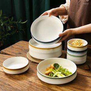 Flatvaror sätter japanska grov keramiska bordsartiklar Stor låg platt botten grunt mun runda skålen ångad vegetabilisk ägg soppa