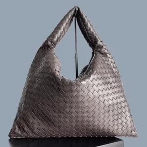 Bolsas de designer simples de alta qualidade saco hop underarm padrão sólido grande capacidade sacola de luxo grande capacidade bolsa de ombro de couro opcional to06 C4