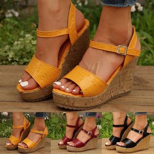 Sandaler Summer Women's Ladies High Heeled Plus Simple Wedge One Line Buckle With Fish Mouth Shoes