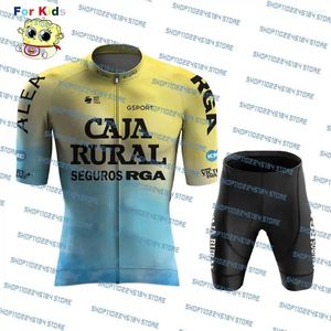 Yarış setleri 2024 Caja Kırsal Çocuk Bisiklet Jersey Set Çocuk Giyim Yarışı Kısa Ropa Ciclismo MTB Binicilik Giyim