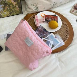 Storage Bags Portable Large Capacity Candy Colour Cosmetic Bag Lipstick Skin Care Product Travel Out Macaron