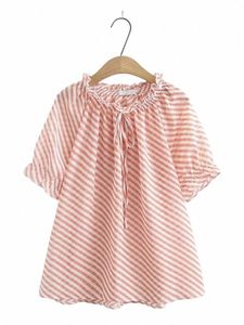 Plus -storlek kvinnliga klädskjorta Kort ärmbesättningshals med frill och fluga tie twill ingen stretch lös topp stor storlek sommarskjorta m8sc#