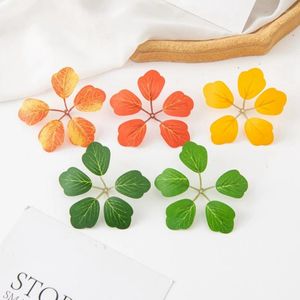 Decorative Flowers 20Pcs 5 Leaves Green Plants Artificial Plant Wedding Home Christmas DIY Foliage Floristry Craft Decoration Accessories