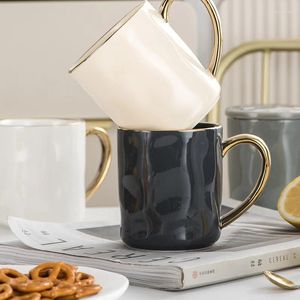 Muggar nordisk stil guldfälg keramiska kaffekoppar ljus lyx eftermiddag te kopp frukost havregryn mjölk med handtag hushåll
