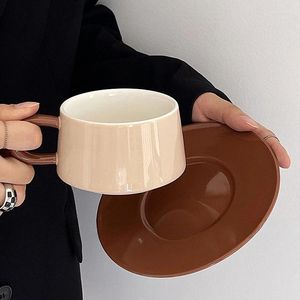 Muggar tidigt hösten ljus retro nisch aprikos kaffekoppplatta set keramisk latte eftermiddag te mugg