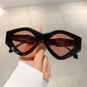 Sunglasses KAMMPT New Polygonal Sunglasses for Mens Fashion Retro Candy colored Glasses for Womens 2023 Fashion Retro Luxury Brand Designer UV400 Shadow J240330