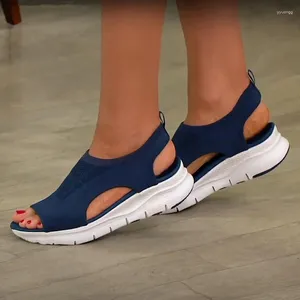 Casual Schuhe Frauen Sommer Mesh Sandalen Damen Keile Aus Tür Flache Plattform Weibliche Slip-on Licht Komfort Plus Größe