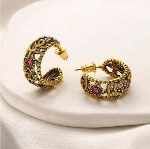 Luxury Designer Brand Women Retro Gold Earrings Gift Ear Studs Circle Star Eloy Luxurious Non Fading High Quality Gift of Love SMycken Luxury örhängen Partihandel