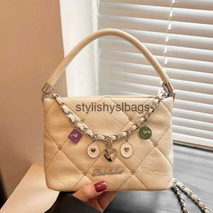 Shoulder Bags Luxury Women Brand PU Leather Plaid Quilted Crossbody Bag Casual Chain Metal Small Square Shoulder Bag H240330