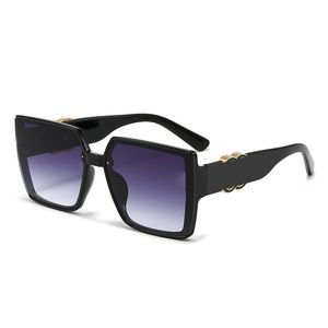 Designer Glasögon Big Frame Men's Funky Solglasögon Kvinnor Solglasögon Sidobrev Polariserade lyxiga resande solproof strandsolglas