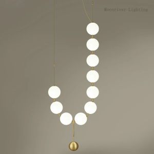 Moonriver Beleuchtung 2023 Europa Luxus Halskette Form Anhänger Leichte Magie -Bohnen -Kronleuchter weißer Glaskugel Hängende Lampe für Zuhause