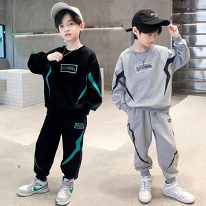 春のスポーツ服セット秋の男の子スポーツウェアスーツキッズルースプルオーバーパンツ2PCS子供スウェットシャツ衣装5-12歳240328