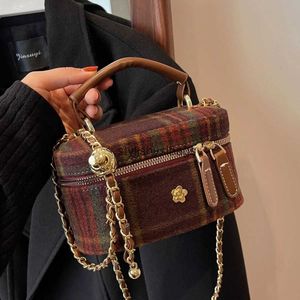 TOTES Luksusowy designerski łańcuch Wool Plaid Womens torebka Retro Crossbody Bage Busket Tote H240330