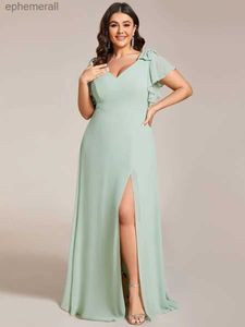 Urban Sexy Dresses Plus Size Evening Split Ruffles ärmar med Bowknot Double V-Neck 2024 av Chiffon Mint Green Bridesmaid Dress YQ240330