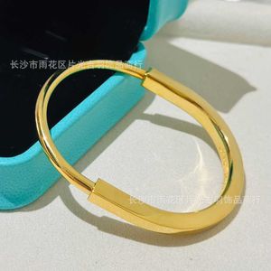 Designer High Fashion Versatile Version Plated 18K Gold Irregular Smooth Surface Advanced Stylish Bracelet for Women