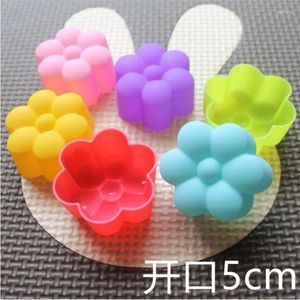 Formy do pieczenia 20pcs 3 cm 5 cm małe ciasto kwiatowe formy filiżanki filiżanki ciepła odporna na silikonowe mydło czekoladowe narzędzia budyń