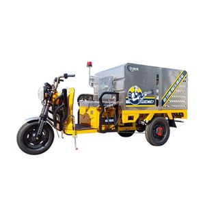 Electric tricycle multi functional high-pressure cleaning vehicle